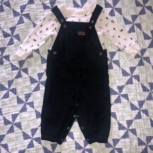 Carter’s 2 piece overall set, size 9 months